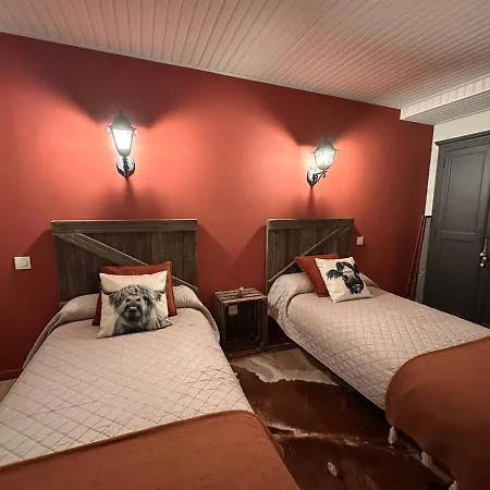 Holiday home Au Bonheur De Malou Coltines